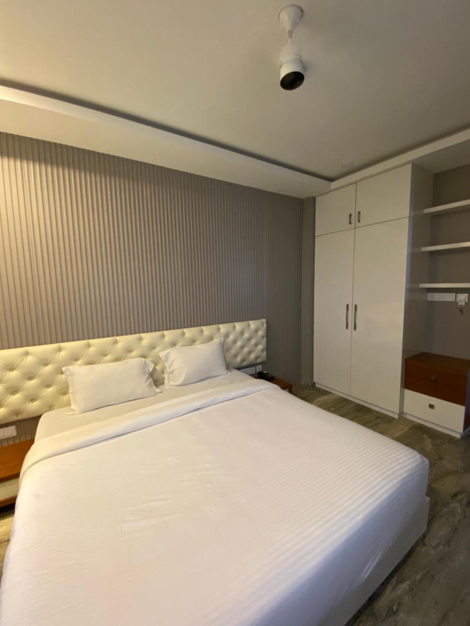 Barkah Inn 坎努尔 外观 照片